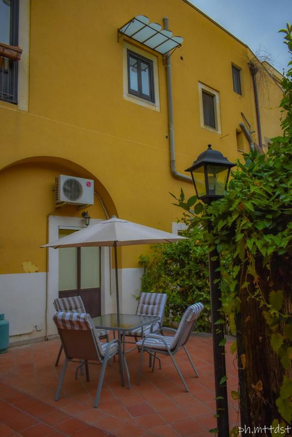 Palazzo Mannino Apartments Catânia Exterior foto